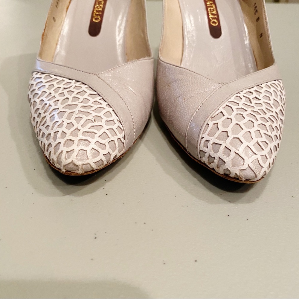 Vintage Donatello Grey Leather Textured Heels - Picture 2 of 9